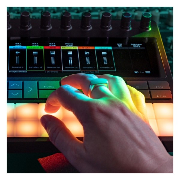 1010Music Bento Portable Sampling Studio - Lifestyle 2