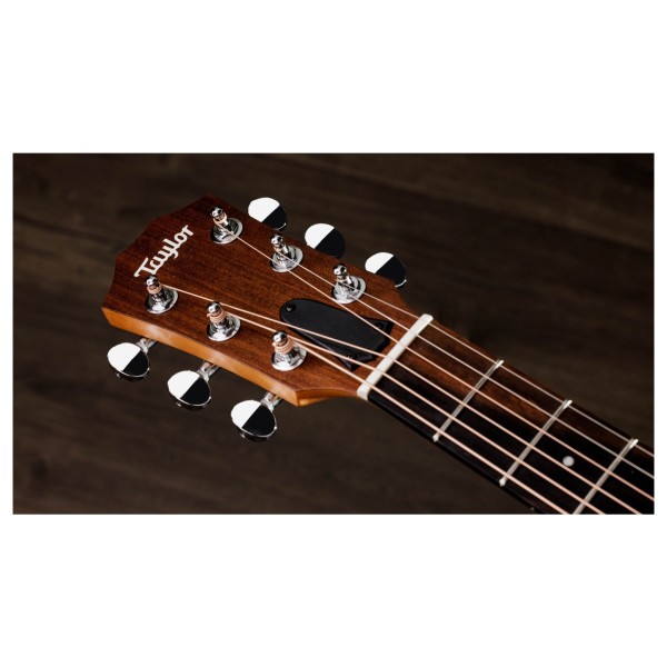 Taylor GS Mini Sapele, Natural - Lifestyle 5