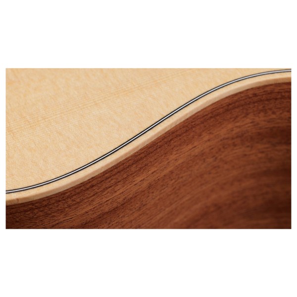 Taylor GS Mini Sapele, Natural - Lifestyle 7