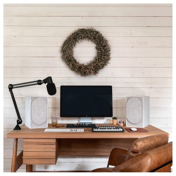Triangle Borea BR03 Connect Active Speakers with Lunar 1 Manual Turntable, Cream - lifestlye 1 