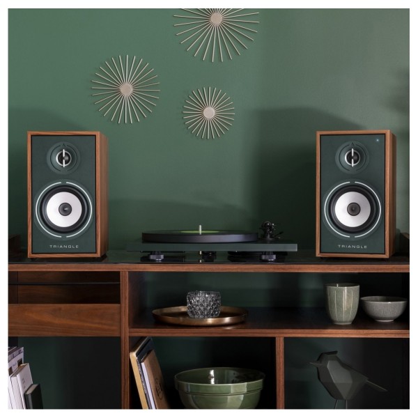 Triangle Borea BR02 Connect Active Speakers with Lunar 1 Manual Turntable, Green - lifestyle 