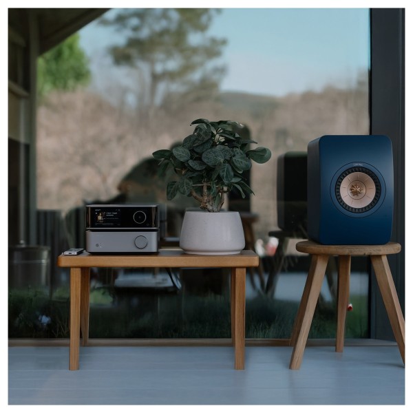 WiiM Vibelink Streaming Amplifier, Space Grey - outside 