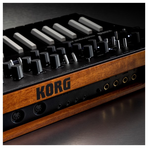 Korg Minilogue XD, Limited Edition Inverted - Lifestyle 4 