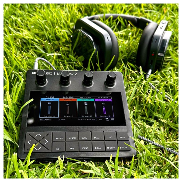 1010music Blackbox 2 Creative Sampler - Lifestyle 3