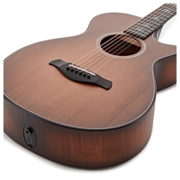 Taylor Builder's Edition 652ce 12-String Electro Acoustic, Wild Honey Burst - body