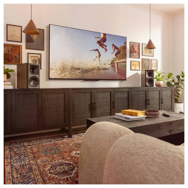 Klipsch The Sevens II Active Hi-Fi Speakers - lifestyle 1