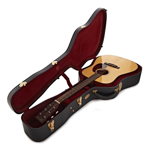 Martin Custom Shop D-18 #M2617812 - guitar in case