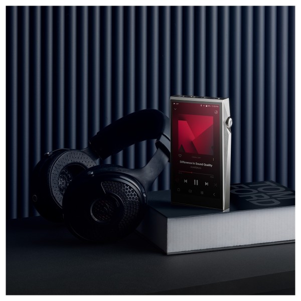 Astell&Kern A&ultima SP3000T, Silver lifestyle 8