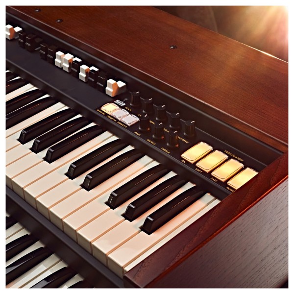 Crumar Mojo Classic Virtual Tonewheel Organ - Lifestyle 2