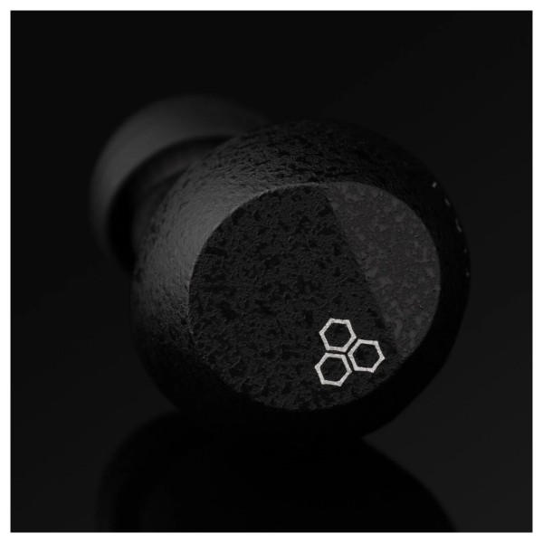 Final ZE3000 SV True Wireless Earphones, Black - Lifestyle 3