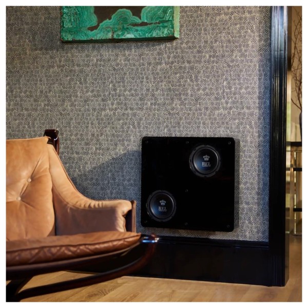 REL Planar PL-1 Subwoofer, Gloss Black - lfiestyle 1