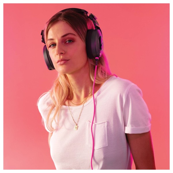 Rode NTH Headphone Cable (1.2m), Pink - Lifestyle