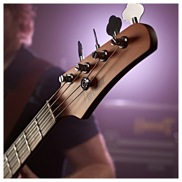 Hartwood Satellite Bass Guitar, White