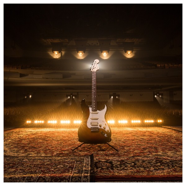 Fender American Performer Stratocaster HSS RW, 3-Color Sunburst - stage