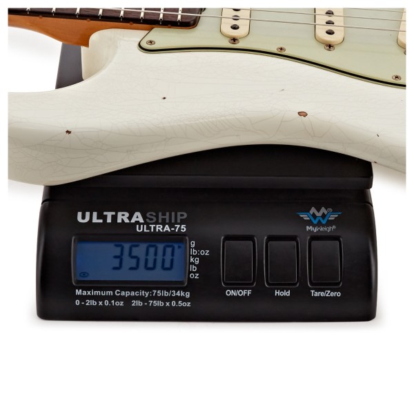 Fender Custom Shop '62 Stratocaster Relic, Aged Olympic White - weight shot
