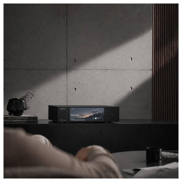 EverSolo T10 Streaming Transport, Black- lifestyle  3