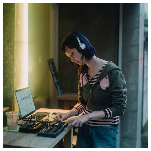 Korg NTS-4 Mixer and Audio Interface - Lifestyle 2