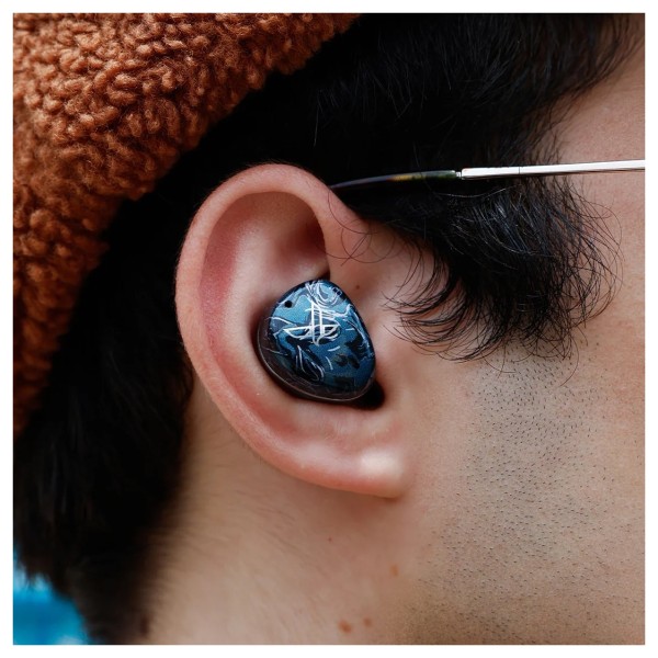 Noble Osprey Hybrid Dual-Driver True Wireless Earbuds -lifestyle 1