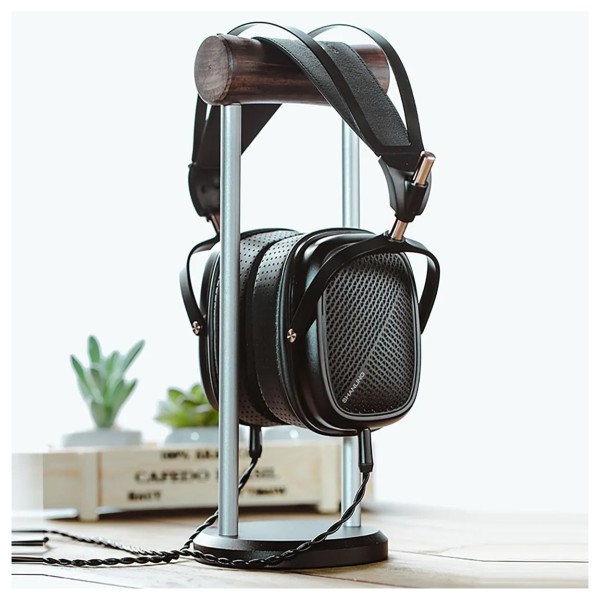Shanling HW600 Planar Headphones, Black - Lifestyle 2