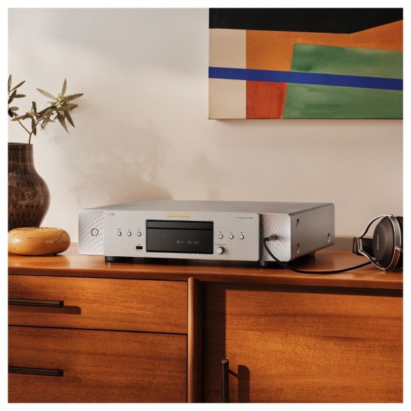 Marantz CD70 CD Player,  lifestyle 4