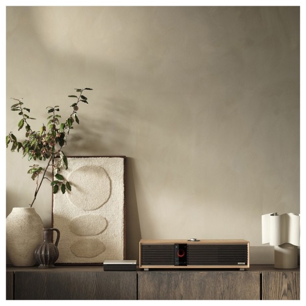 Ruark Audio R410 Integrated Music System, 40th Anniversary White Oak with R-CD100 USB CD Player - lifesyle 