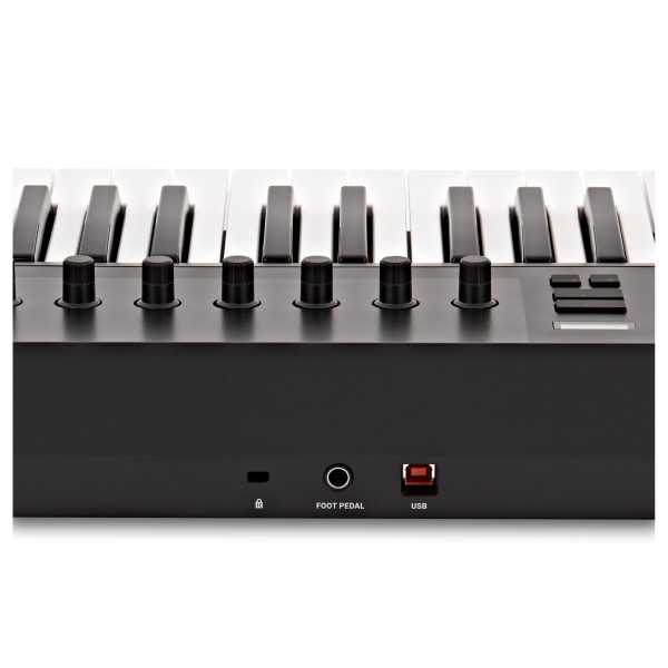 Native Instruments Komplete Kontrol A61 at Gear4music