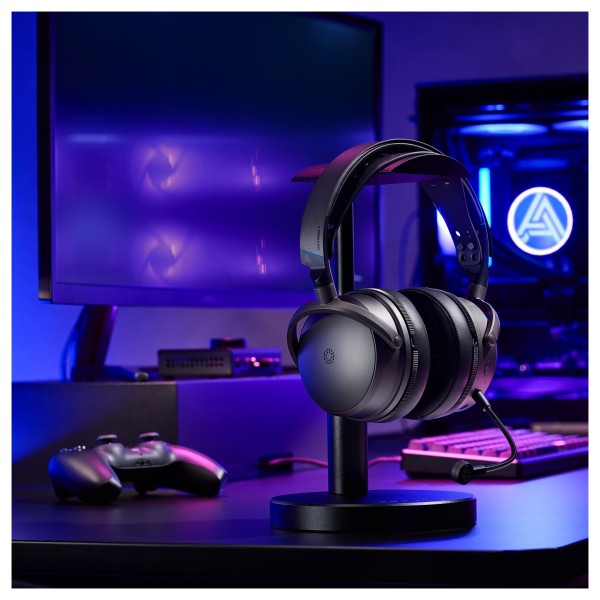 Audeze Maxwell 2 Gaming Headset for PlayStation - Lifestyle 3