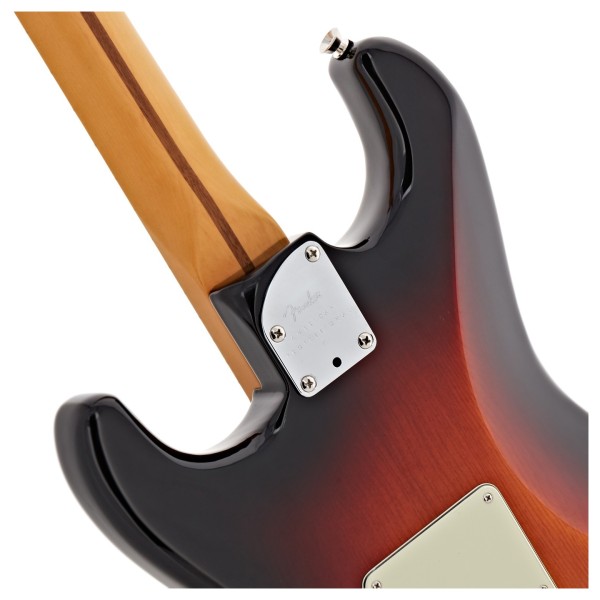 Fender Limited Edition American Pro II Stratocaster V MN, 3-Tone Sunburst - neck joint