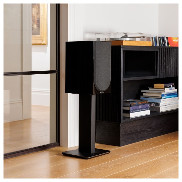 Monitor Audio Silver 100 8G Standmount Speakers (Pair), High Gloss Black - lifestyle 