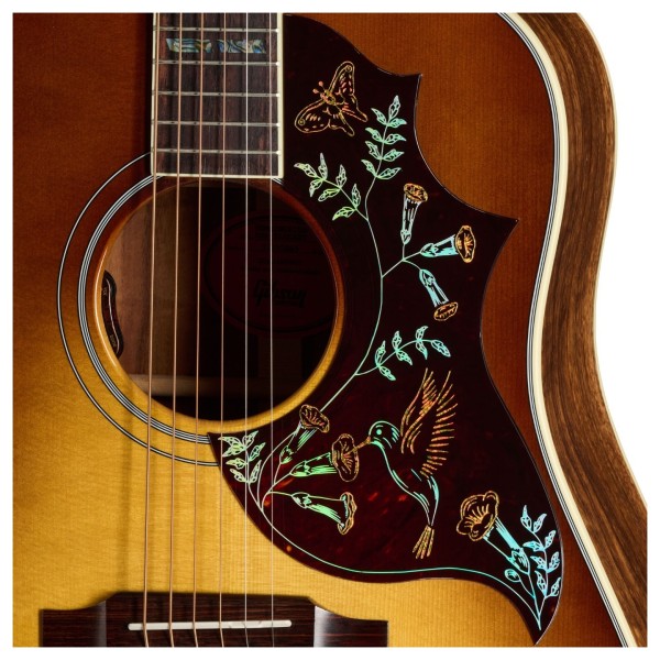 Gibson Custom Hummingbird Elegant Koa, Honey Burst - soundhole
