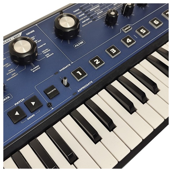 NOVSYNTH02UKEU-SECONDHAND-CDN9532