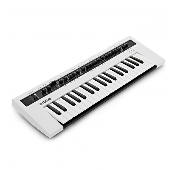Yamaha reface CS Synthesizer - Angled
