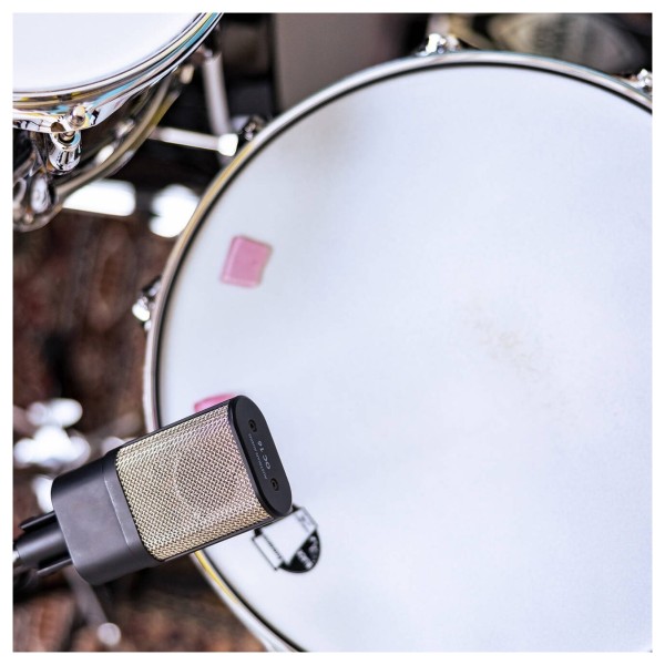 Austrian Audio OC16 Large-Diaphragm Condenser Microphone - Lifestyle 5
