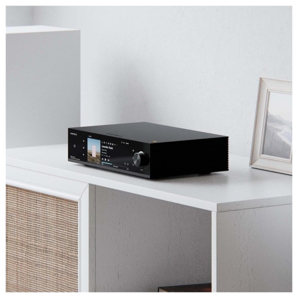 Eversolo DMP-A8 Gen 2 Network Audio Streamer - lifestyle 1 