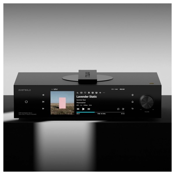 Eversolo DMP-A8 Master Edition Gen 2 Network Audio Streamer lifestlye 1 