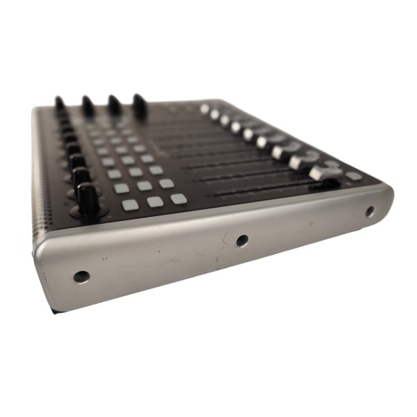 X-TOUCH COMPACT-SECONDHAND-CDO1721