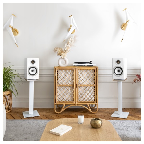 Triangle Capella Wi-Fi and Bluetooth Speaker System, Space White -lifestyle 3
