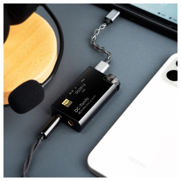 iBasso DC-Tonfa 8 Channel R2R Dongle DAC, Black - Lifestyle 4