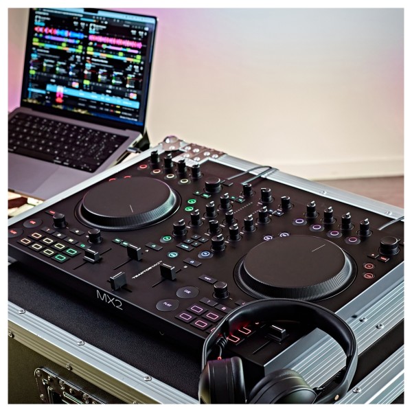 Native Instruments Traktor MX2 DJ Controller - Life