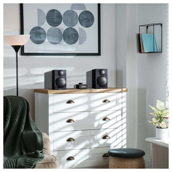 8 Audio 8XA Amplifier - lifestyle 4