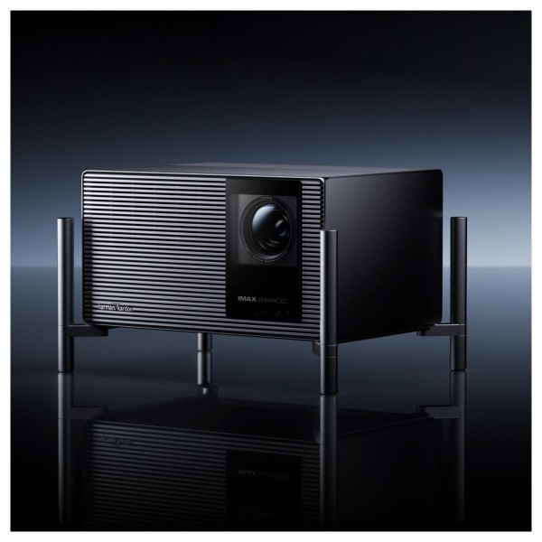 Xgimi TITAN Noir Projector - lfiestyle 