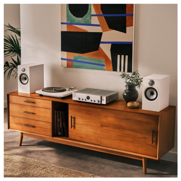 Marantz Model 70 Integrated Amplifier and CD 70 CD Player Hi-Fi Bundle, Silver & Gold - lifestyle  2