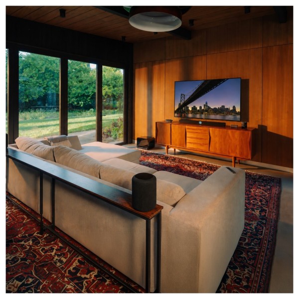WiiM Bar Soundbar, lifestyle 3