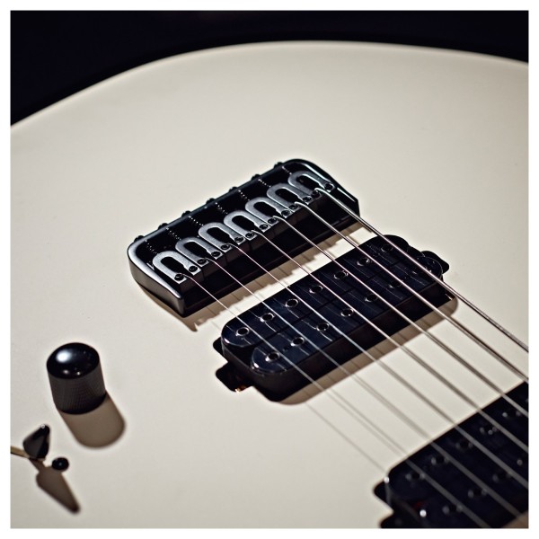 G4M 529 Standard Electric Guitar, 7-String, Ivory