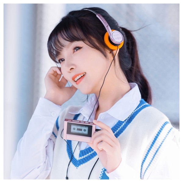 FiiO Snowsky Echo Mini Portable Hi-Res Music Player, Pink - Lifestyle