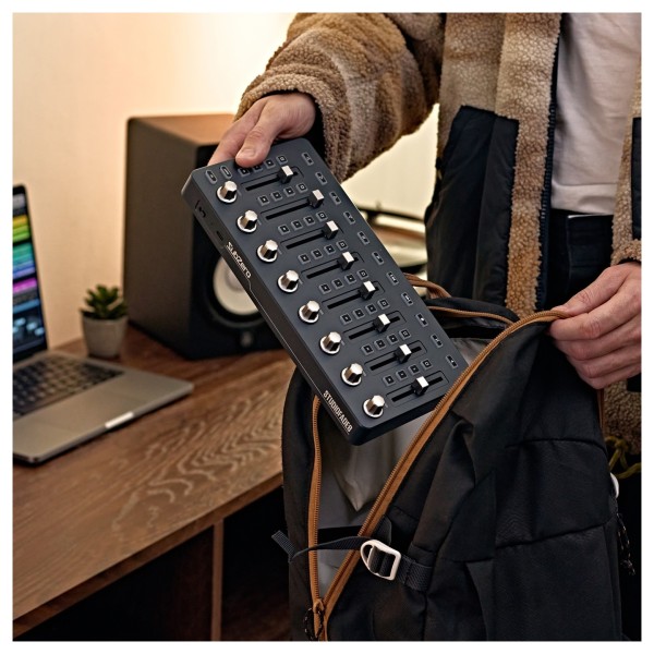 SubZero STUDIOFADE8 MIDI Controller