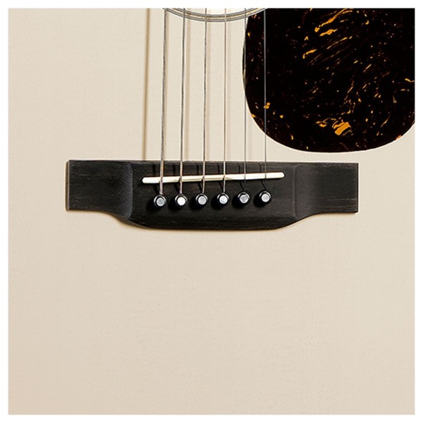 Martin J-16E, Cream - bridge