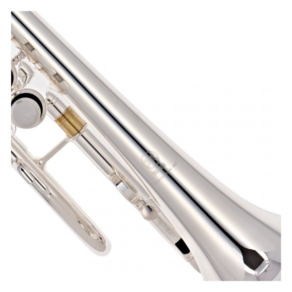 Yamaha YCR2330SIII Student Cornet Beginners Pack, Silver Plated 7