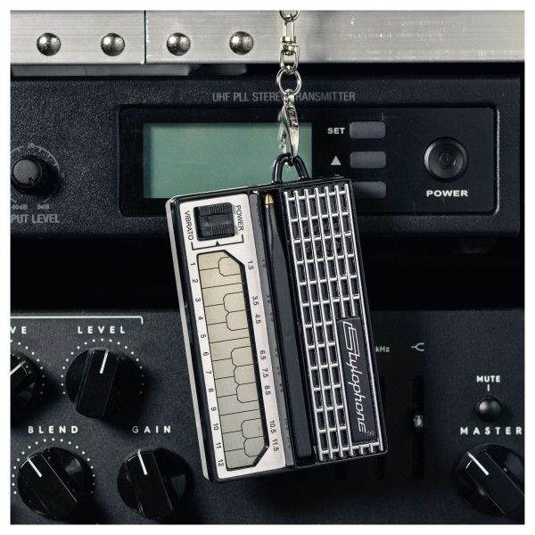Stylophone Mini, Original - Lifestyle 2