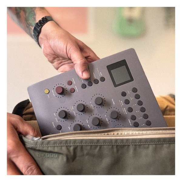 Softube Console 1 Compact - Lifestyle 2